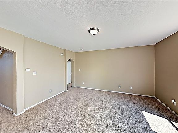 3rd image of 1149 Fairweather Dr