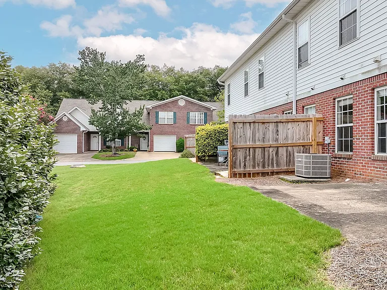 2428 E University Dr #103 — Photo 27