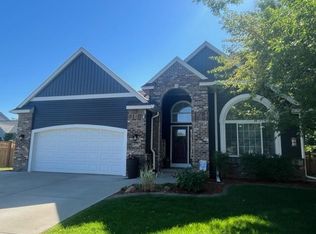 14881 Oakcrest Cir, Savage, MN 55378