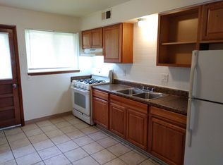 400 Dewey St APT A, Grandview, MO 64030