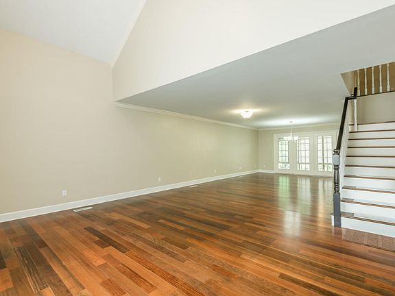 2nd image of 1114 Fairground Ct