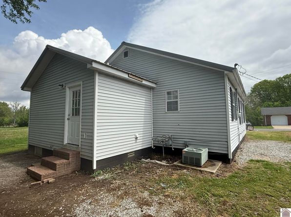 357 Chestnut St, La Center, KY 42056