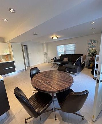 5th image of 402 Beach 145th St
