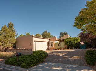 965 Camino De Chelly, Santa Fe, NM 87505