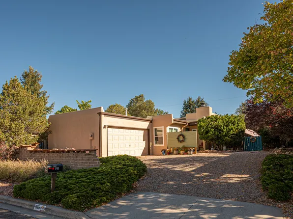 965 Camino De Chelly, Santa Fe, NM 87505