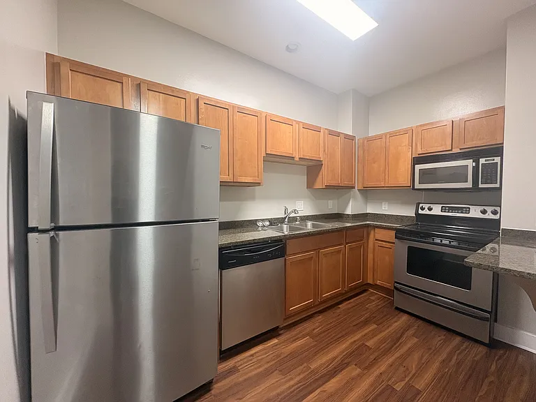 2258-2274 S Allis St #2270 — Photo 6