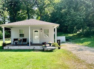 803 N 4th St, Wathena, KS 66090