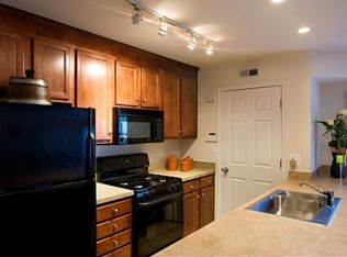 1549 28th St S APT 5, Arlington, VA 22206
