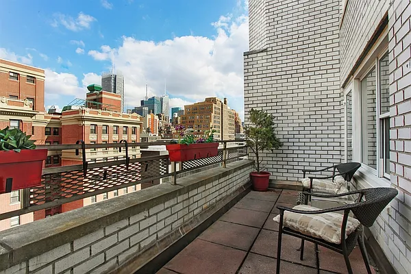 Sold by Corcoran | media 9