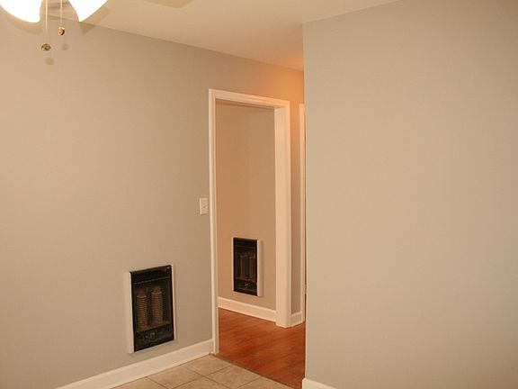 5th image of 1123 White Blvd