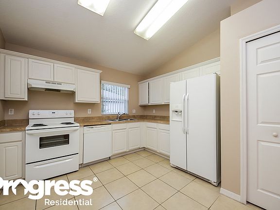 4th image of 711 Whisper Sound St