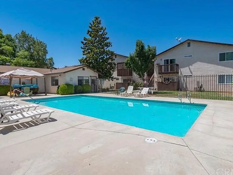 7464 Santa Ysabel Ave #E — Photo 5