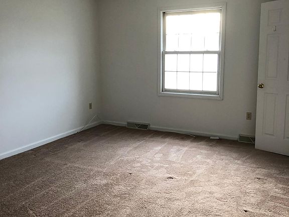 5th image of 6878 Nickis Ln APT 1