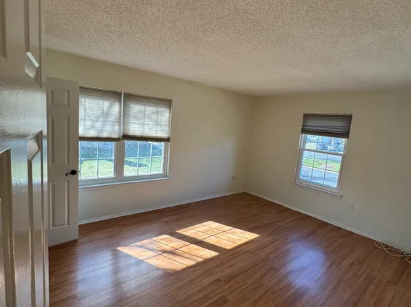 2712 Lindsley Rd, Bridgewater, NJ