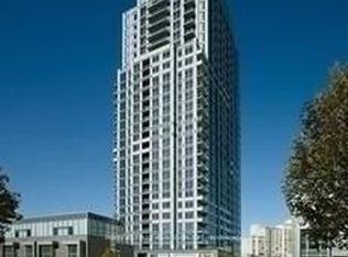 18 Graydon Hall Dr #1412, Toronto, ON M3A 0A4