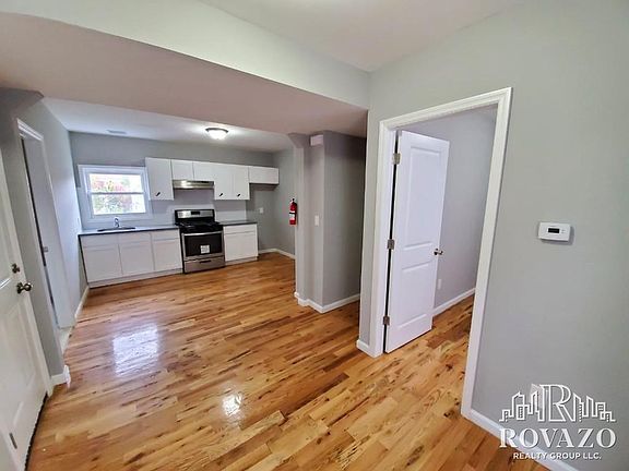 2nd image of 113 Seymour Ave #2