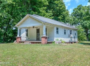 323 Lee Rd, Clinton, TN 37716