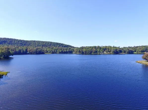 470 Marjorie Dr, Eden Mills, VT 05653