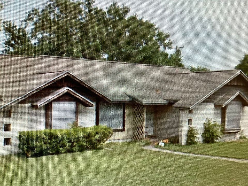 2nd image of 3234 Casa Bonita Dr