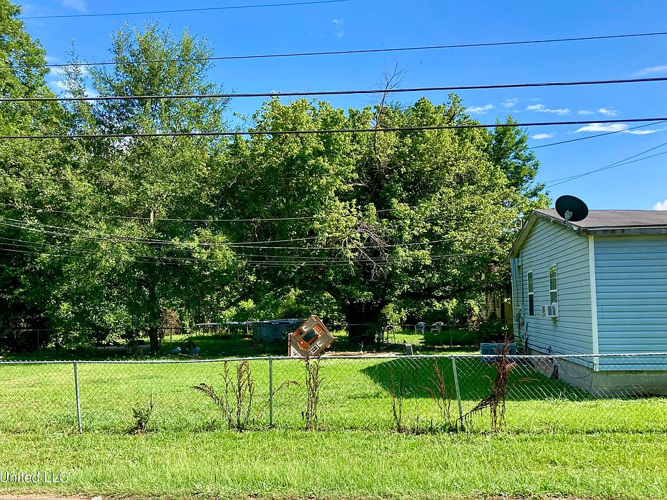 501 Kenny St, Greenwood, MS 38930 Zillow