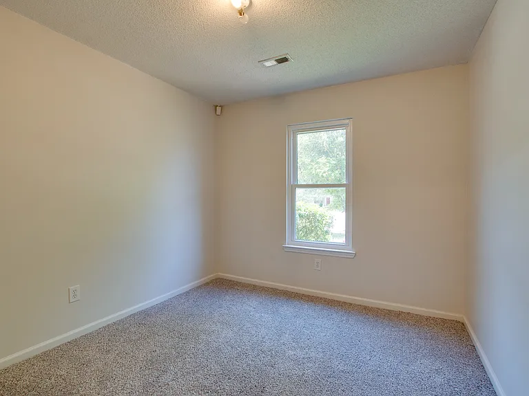 238 Barberry Ln — Photo 11