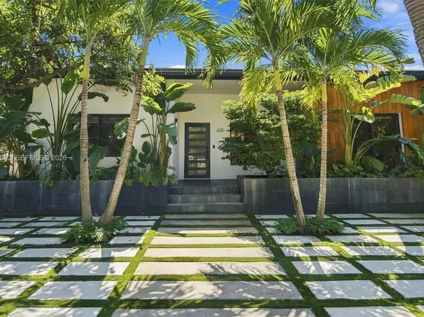 600 W 51st St, Miami Beach, FL 33140