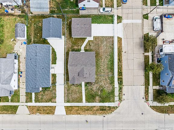 3rd image of 22708 Mac Arthur Blvd