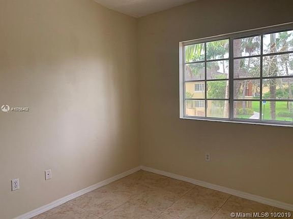 3rd image of 935 NE 34ave #204