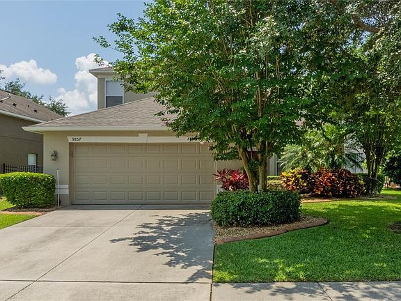 2nd image of 9857 Hidden Dunes Ln