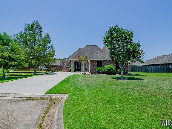 2nd image of 33831 Blake Ct