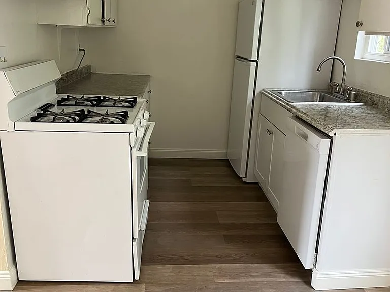 1655 Sutter St — Photo 3