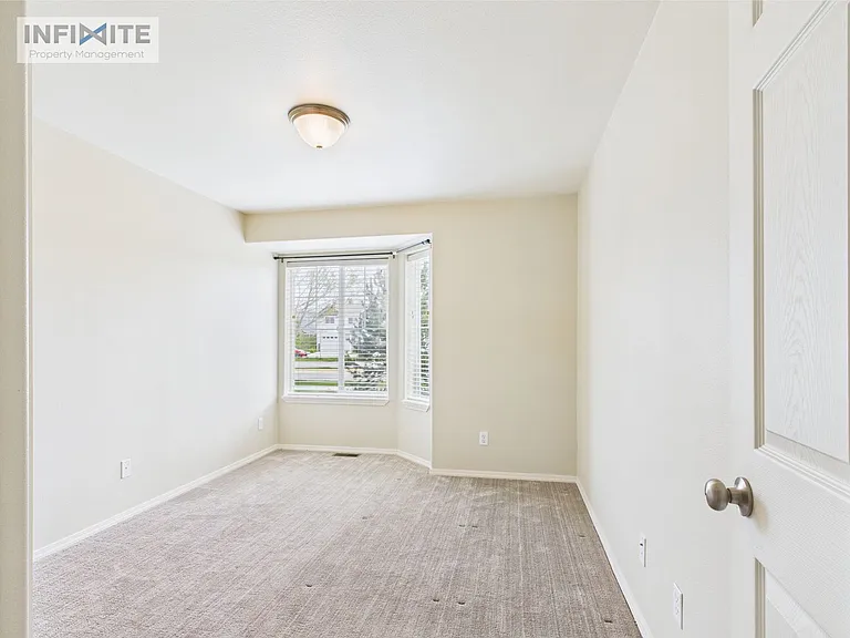 1112 Longbow Ln #3B — Photo 15