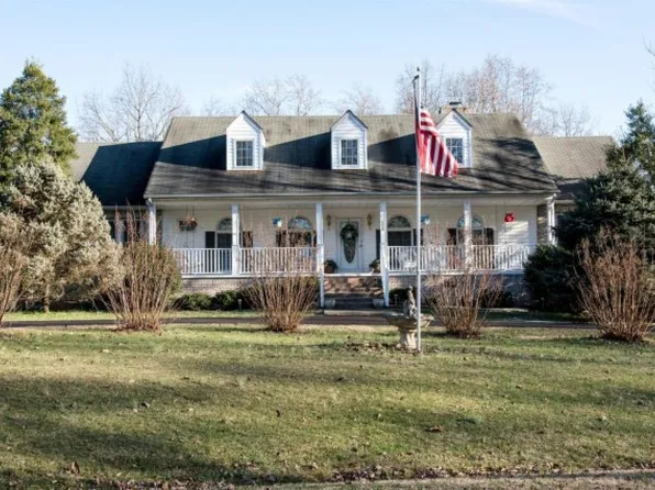 444 Old Pocket Rd, Lynch Station, VA 24571