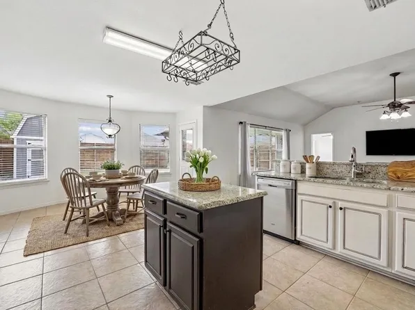 413 Highview Cir, Royse City, TX 75189
