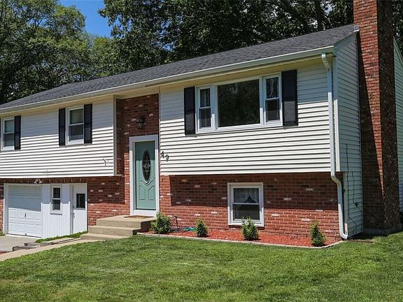 2nd image of 49 Kimberly Ln