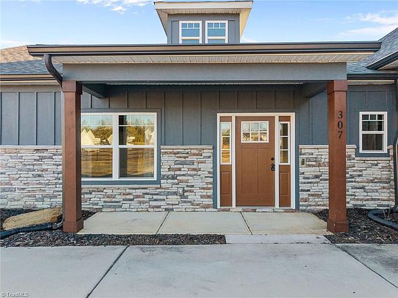 4th image of 307 Stoneyard Rd