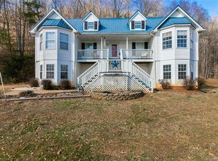 128 Pisgah View Dr, Candler, NC 28715