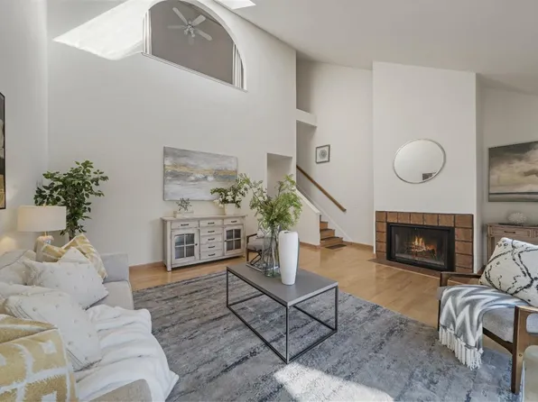 956 Bellomo Ave, Sunnyvale, CA 94086