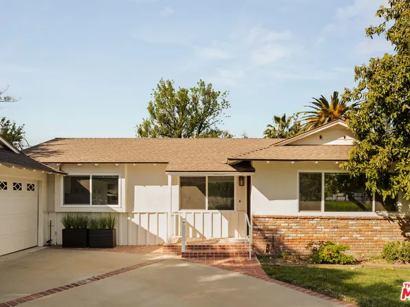 23153 Gonzales Dr, Woodland Hills, CA 91367