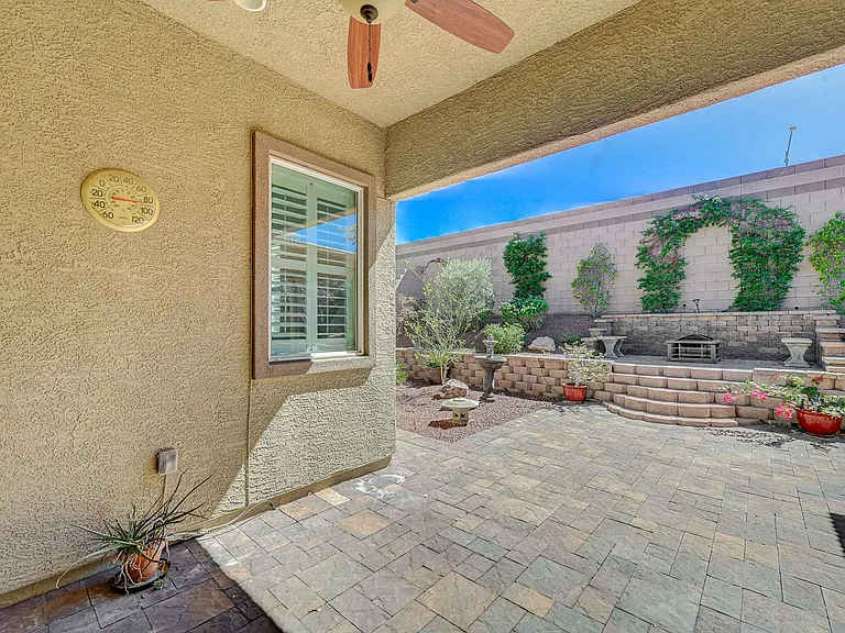 933 Everest Peak Ave — Photo 42