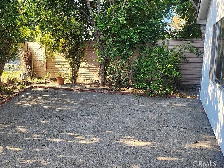 17251 Gresham St — Photo 4