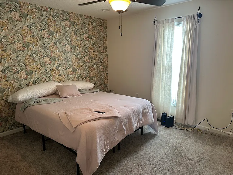 7712 Walnut St — Photo 5