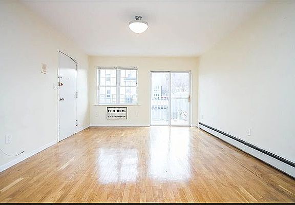 2nd image of 243 Skillman Ave APT 2