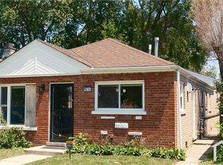 10235 S Oglesby Ave, Chicago, IL 60617