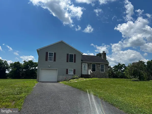 10 Double Play Dr, Gettysburg, PA 17325