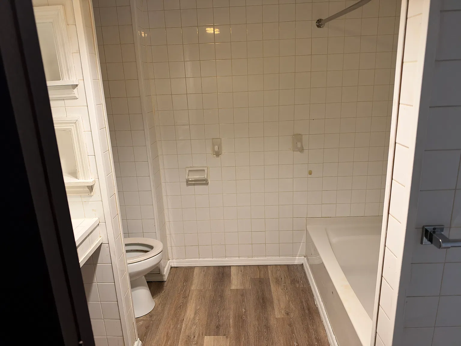 2 bed, $1,300 — Photo 3