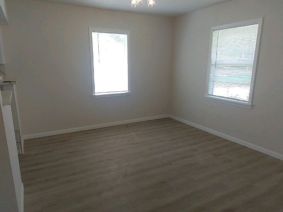 Dining Room is approx. 8.5 feet by 11 feet.