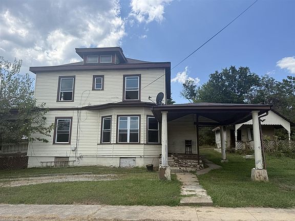 5th image of 106 W Main St