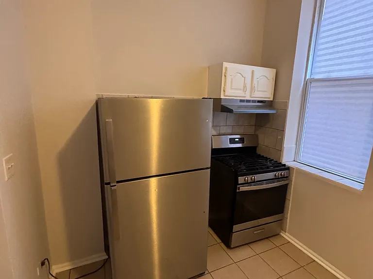 2230 S Kedzie Ave #1R — Photo 9