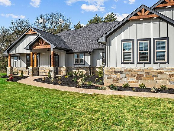 5th image of 17665 Windsong Dr